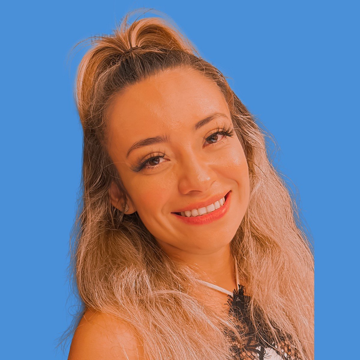 Amber, Founder of Ya O Nunca Marketing